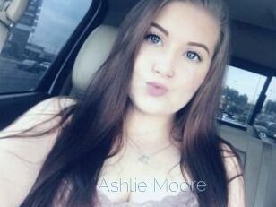 Ashlie_Moore