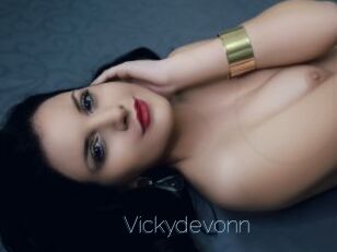 Vickydevonn